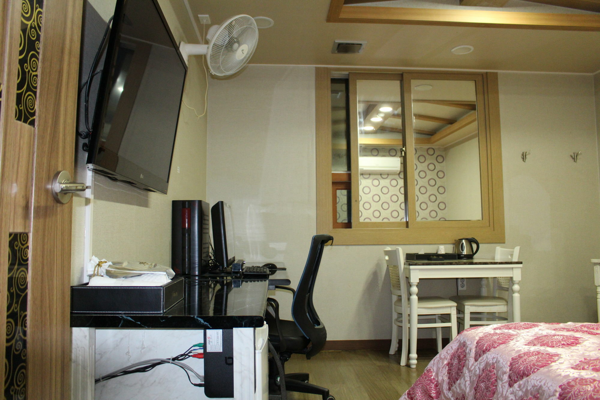 Tiffany Motel Mokpo Buitenkant foto